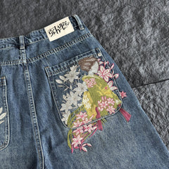 Derschutze Figure Floral Embroidered Jorts