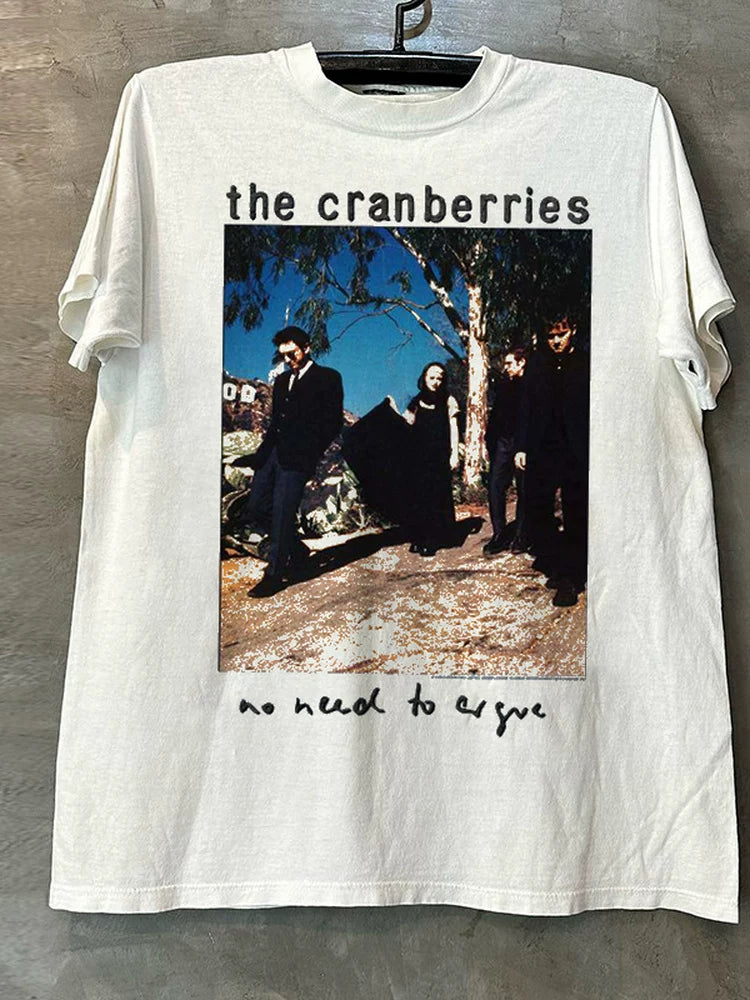 The Cranberries, a high-end and touching band, features printed short sleeved vintage T-shirts for men